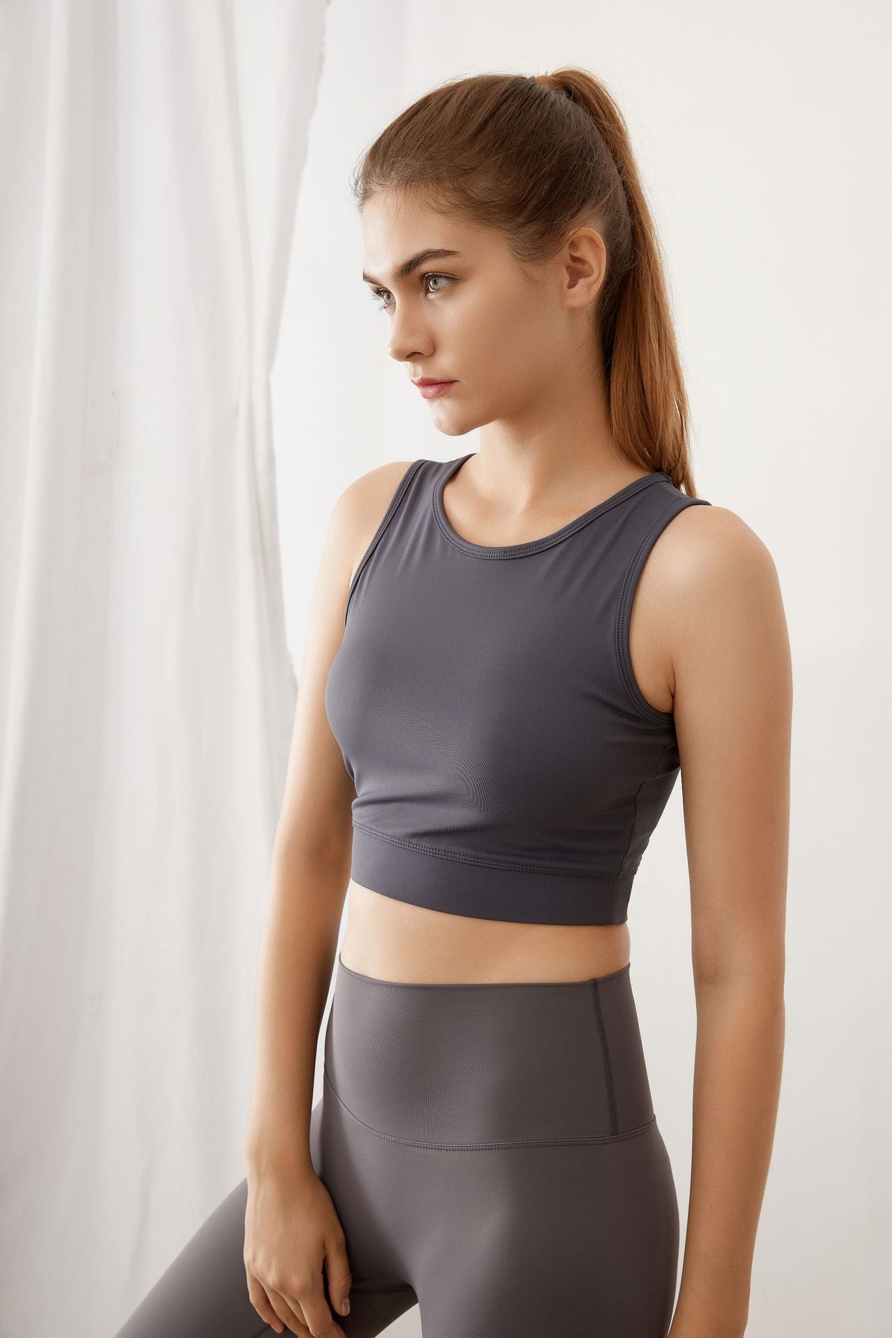 sports solid color nylon spandex round neck active tops vest