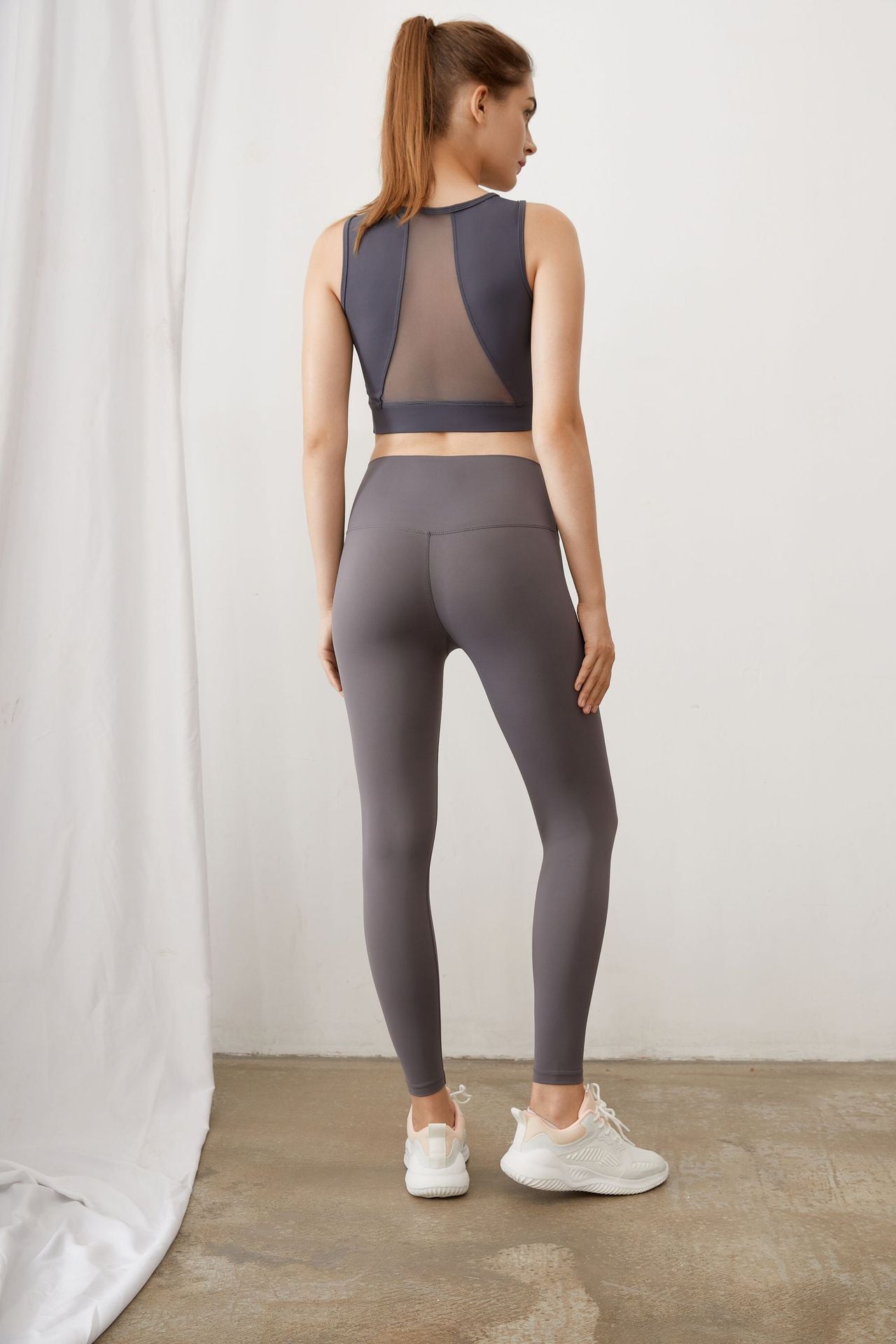 sports solid color nylon spandex round neck active tops vest